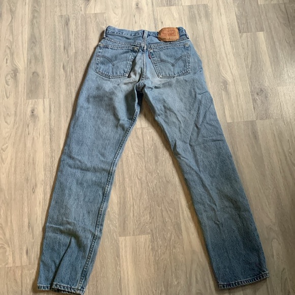 501 Levi’s size 2 - Picture 2 of 3